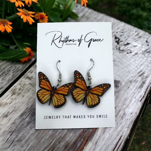 Flutter into Spring: Set of 6 Handcrafted Butterfly Dangle Earrings! (NWT) Gift - Picture 4 of 10